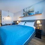 Bodenseezeit Garni 4*